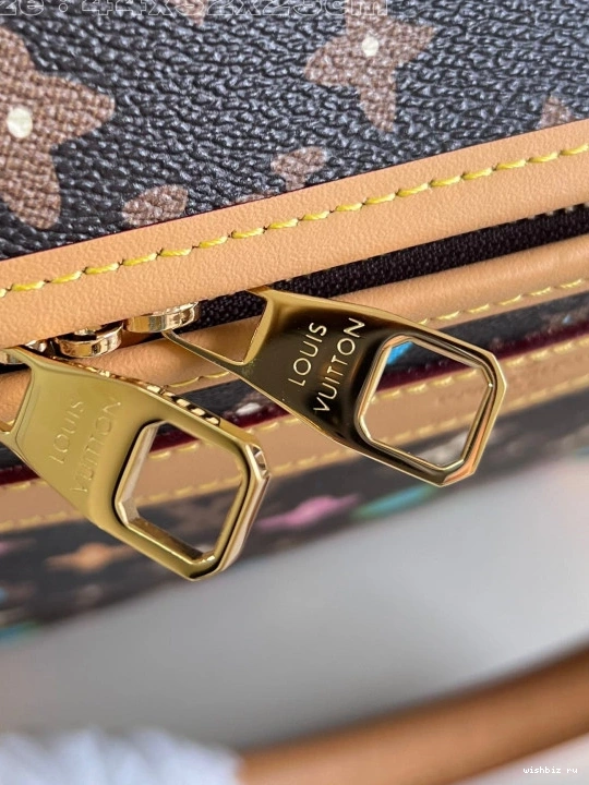 WIS LOUIS VUITTON Dog Bag-44*32*23CM 1122